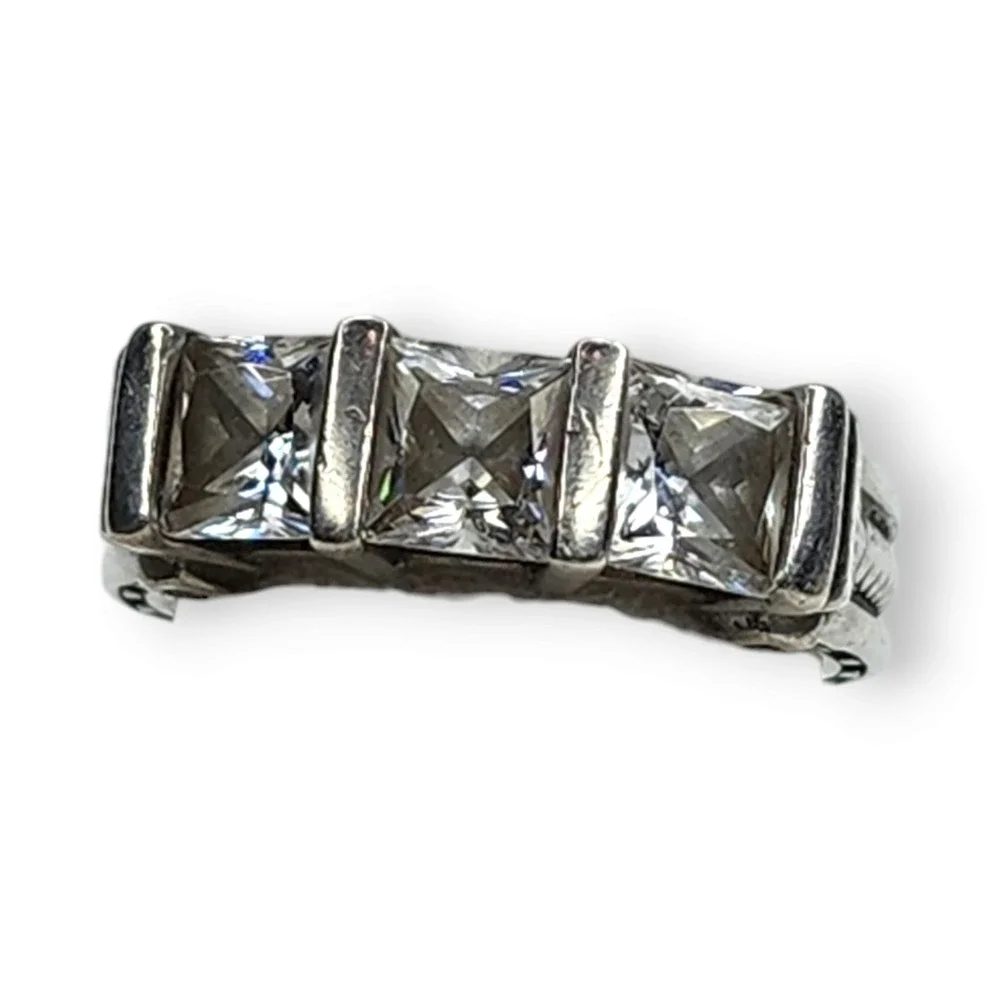 Vintage Ring Sterling‎ Silver 925 Clear Cubic Zirconia Three Stone Cocktail SZ 6